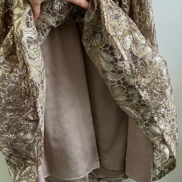 Decode 1.3 Champagne Sequin Party Dress with Keyhole Back, Size 10 - Picture 5 of 10